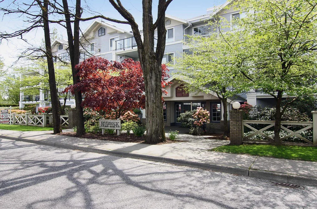 Condo for sale at 101 20976 56 Avenue Langley British Columbia - MLS: R3116550
