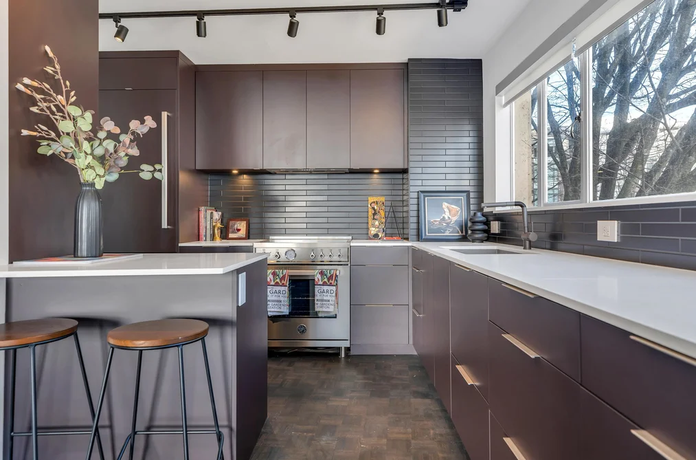 Condo for sale at 101 2135 Argyle Avenue West Vancouver British Columbia - MLS: R3083356