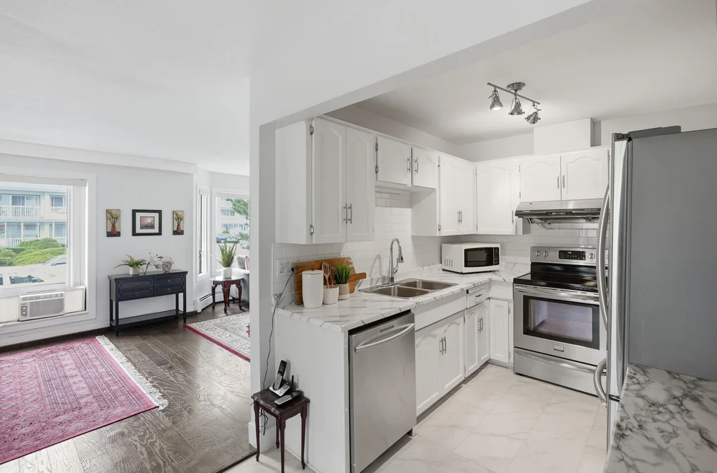 101 2414 CHURCH STREET, Abbotsford BC V2T 3J7, Abbotsford BC — Residential for Sale - Photo 2