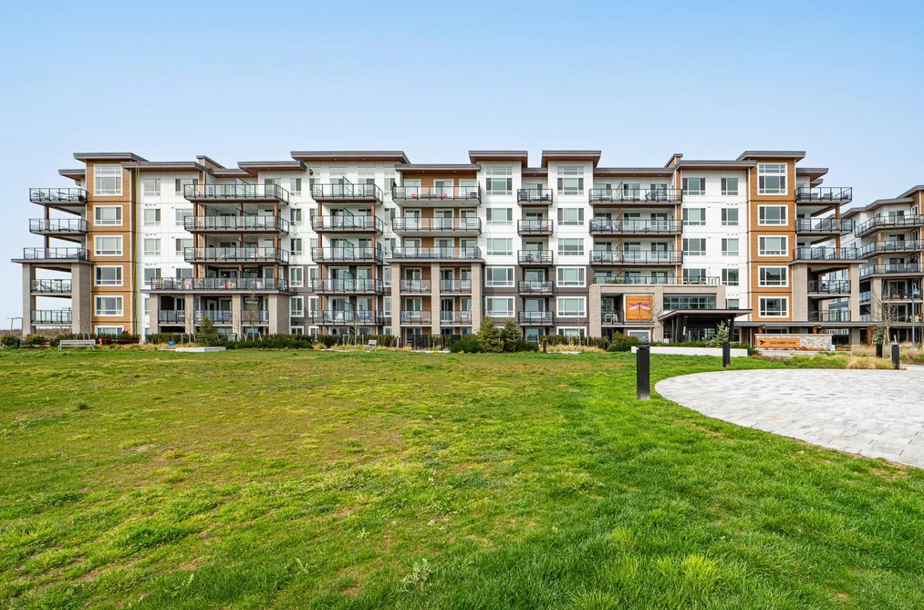 Condo for sale at 101 2463 Rabbit Drive Tsawwassen British Columbia - MLS: R3116010