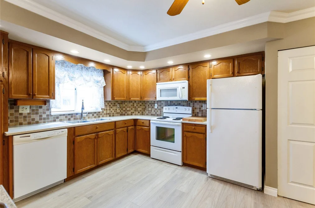 101 31930 OLD YALE ROAD, Abbotsford BC V2T 2C7, Abbotsford BC — Residential for Sale - Photo 4
