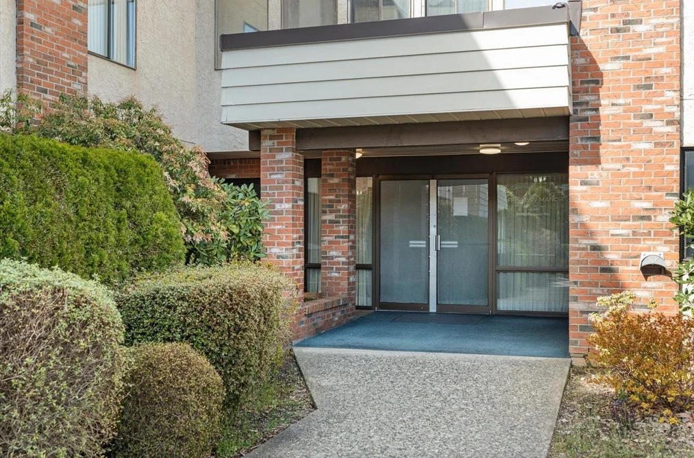 101 32885 GEORGE FERGUSON WAY, Abbotsford BC V2S 7X1, Abbotsford BC — Residential for Sale - Photo 3