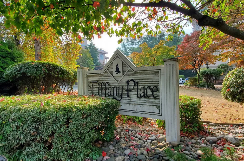 Condo for sale at 101 33090 George Ferguson Way Abbotsford British Columbia - MLS: R3079925