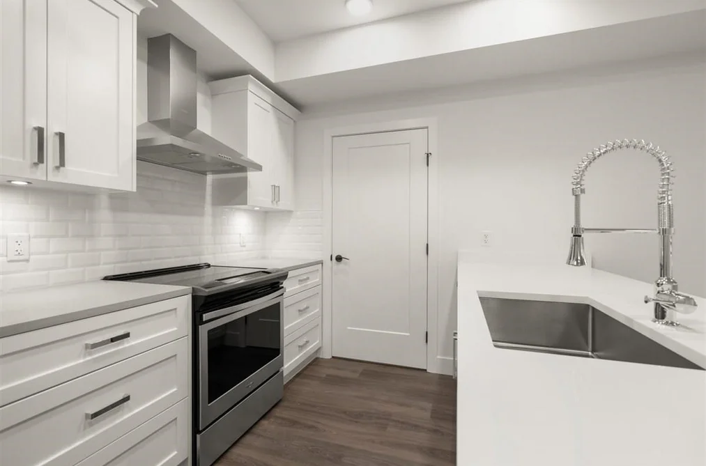 101 33568 GEORGE FERGUSON WAY, Abbotsford BC V2S 0M3, Abbotsford BC — Residential for Sale - Photo 4
