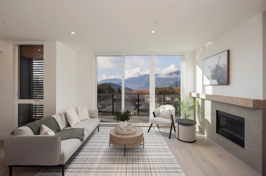 Condo for sale at 101 3405 Mamquam Road Squamish British Columbia - MLS: R3152353