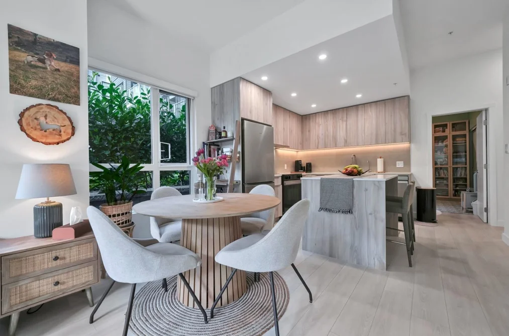 Condo for sale at 101 3596 Malsum Drive North Vancouver British Columbia - MLS: R3114948