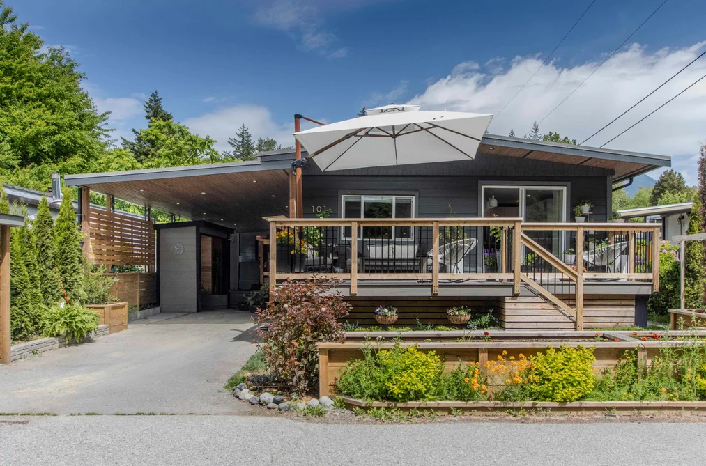 Manufactured Home for sale at 101 40157 Government Road Squamish British Columbia - MLS: R3127065