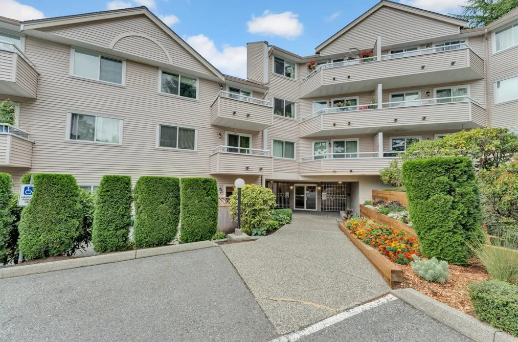 Condo for sale at 101 450 Bromley Street Coquitlam British Columbia - MLS: R3163763