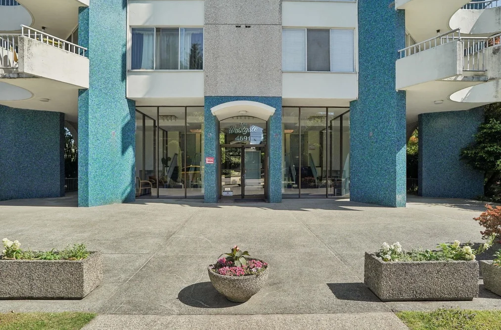 201 4691 W 10TH AVENUE, Vancouver BC V6R 2J3, Vancouver BC — Residential for Sale — Photo 3 of 4