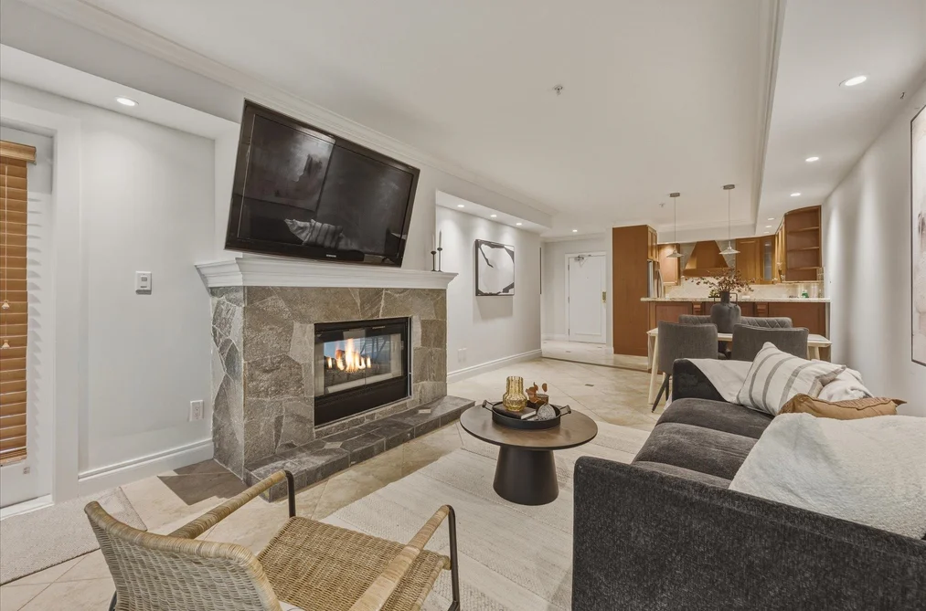 101 4821 SPEARHEAD DRIVE, Whistler BC V8E 1E8, Whistler BC — Residential for Sale — Photo 4 of 27