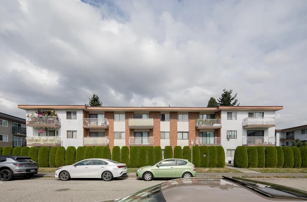Condo for sale at 101 5127 Irving Street Burnaby British Columbia - MLS: R3133419