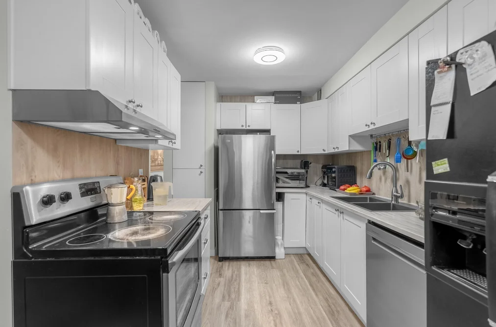 Condo for sale at 101 515 Eleventh Street New Westminster British Columbia - MLS: R3107283