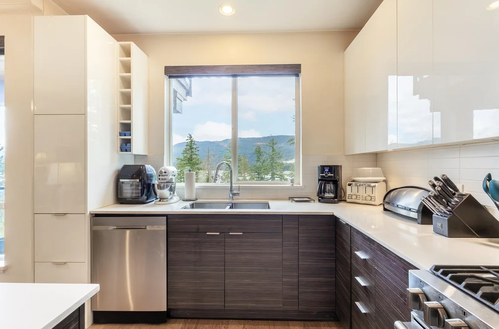 101 5782 MARINE WAY, Sechelt BC V7Z 0L8, Sechelt BC — Residential for Sale - Photo 2