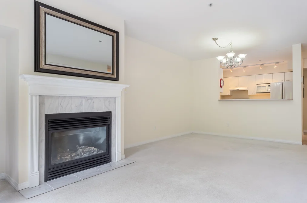 101 5855 COWRIE STREET, Sechelt BC V7Z 0K1, Sechelt BC — Residential for Sale — Photo 8 of 28