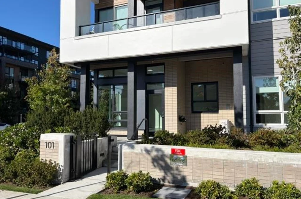 625 Cottonwood Ave Unit 101, Coquitlam, BC - MLS: R3170287