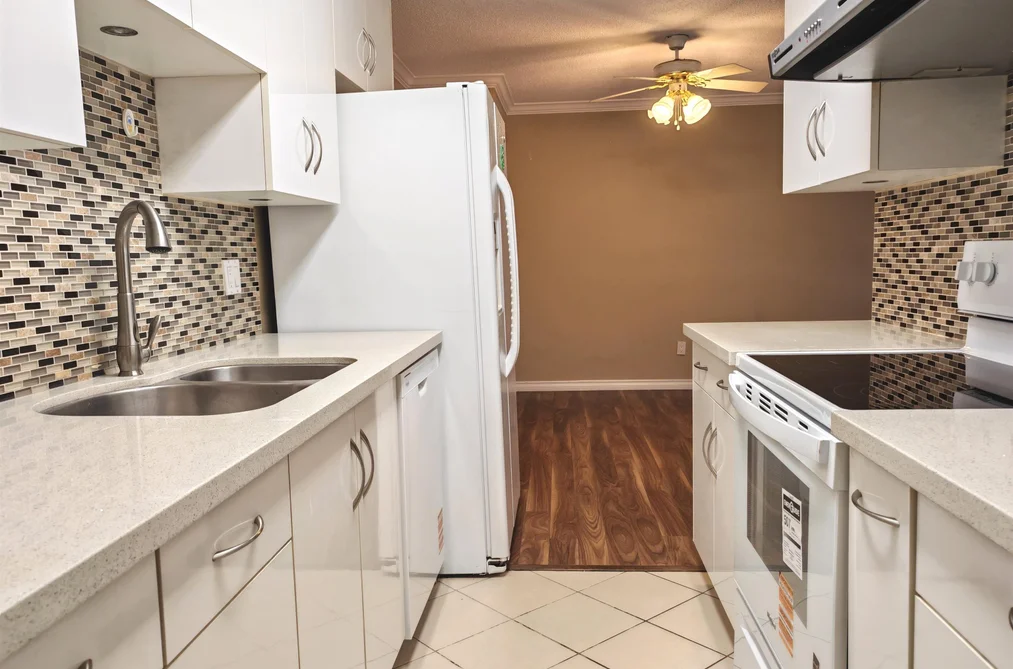 101 6420 BUSWELL STREET, Richmond BC V6Y 2E9, Richmond BC — Residential for Sale — Photo 6 of 19