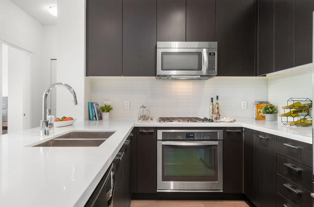 101 717 CHESTERFIELD AVENUE, North Vancouver BC V7M 3L8, North Vancouver BC — Residential for Sale - Photo 6