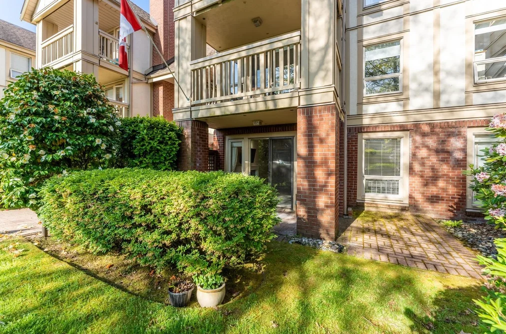 101 843 22ND STREET, West Vancouver BC V7V 4C1, West Vancouver BC — Residential for Sale - Photo 2