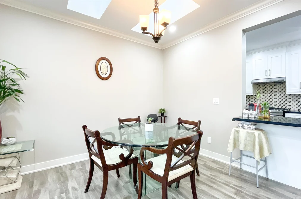 101 910 DELESTRE AVENUE, Coquitlam BC V3K 2G6, Coquitlam BC — Residential for Sale - Photo 7