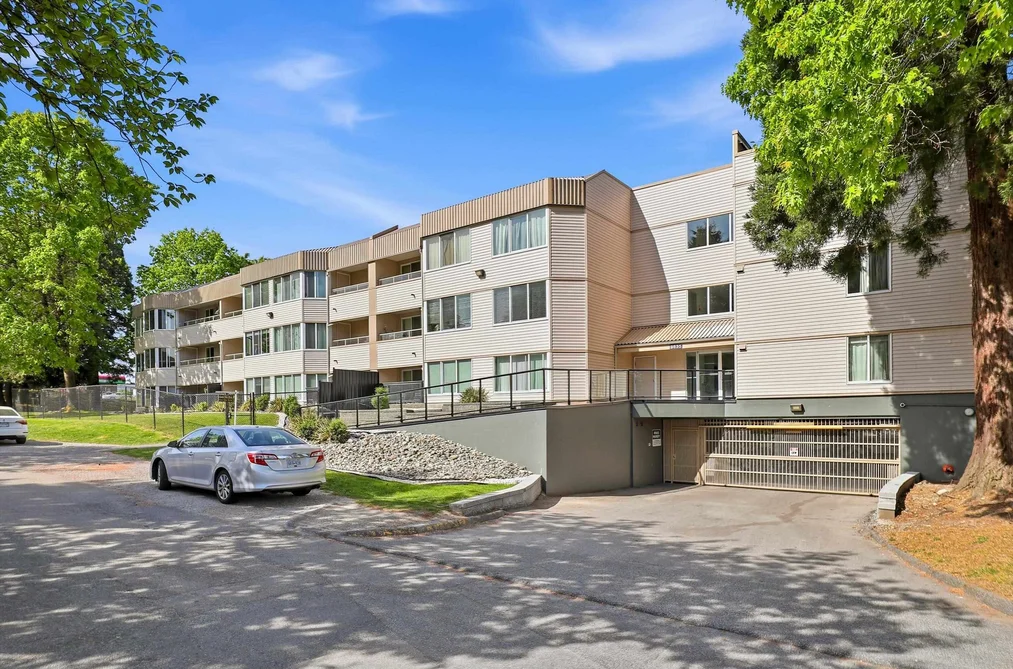 Condo for sale at 101 9635 121 Street Surrey British Columbia - MLS: R3121690
