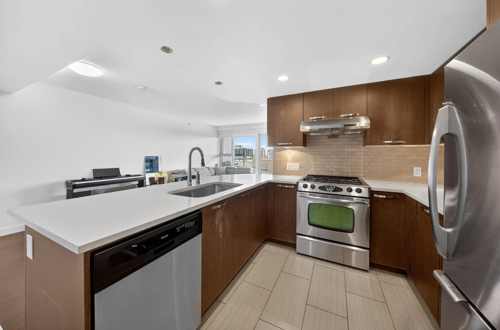 1010 6888 COONEY ROAD, Richmond BC V6Y 0E1, Richmond BC — Residential for Sale - Photo 4