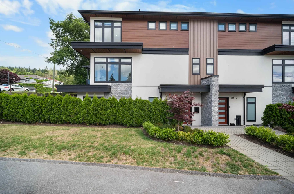 Half Duplex for sale at 1010 Augusta Avenue Burnaby British Columbia - MLS: R3145680