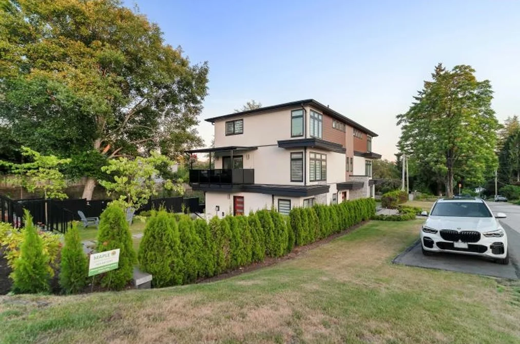1010 AUGUSTA AVENUE, Burnaby BC V5A 2V4, Burnaby BC — Residential for Sale - Photo 3