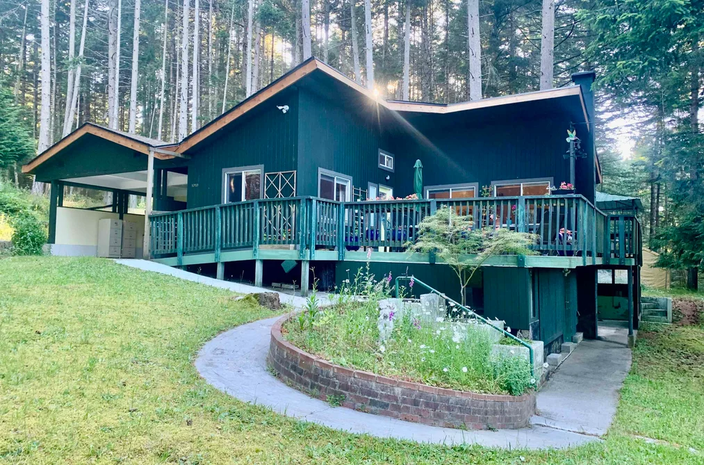 House for sale at 1010 Georgia View Road Galiano Island British Columbia - MLS: R3139215