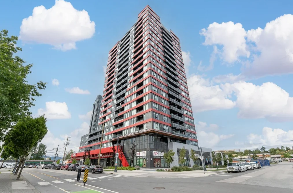 Condo for sale at 1012 10626 City Parkway Surrey British Columbia - MLS: R3105865