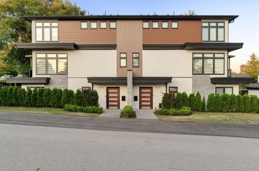 Half Duplex for sale at 1012 Augusta Avenue Burnaby British Columbia - MLS: R3111484
