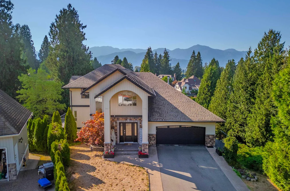 House for sale at 10132 Kenswood Drive Chilliwack British Columbia - MLS: R3159044