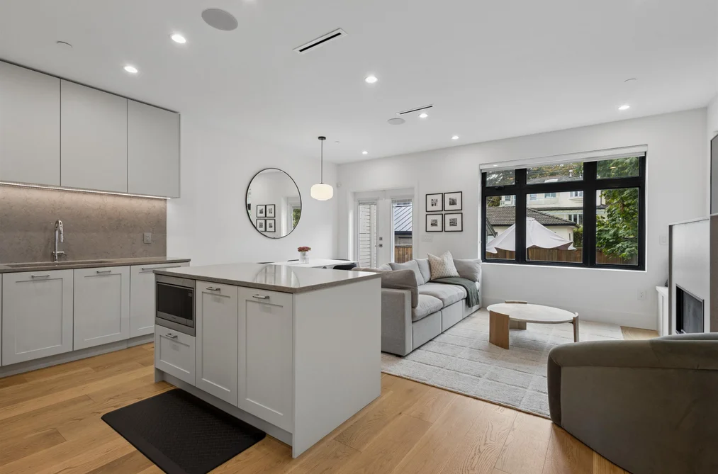 1014 E 16th Ave, Vancouver, BC - MLS: R3175001