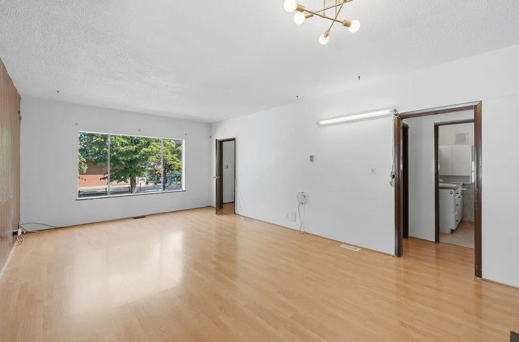 1016 E 18TH AVENUE, Vancouver BC V5V 1H1, Vancouver BC — Residential for Sale - Photo 3