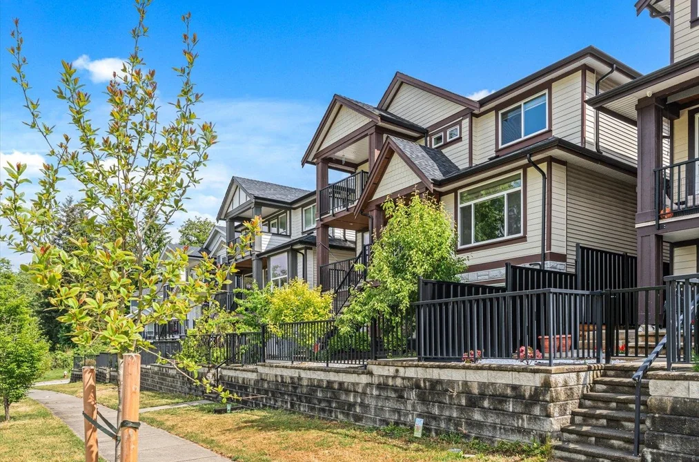 10166 JACKSON ROAD, Maple Ridge BC V2W 0H1, Maple Ridge BC — Residential for Sale - Photo 2