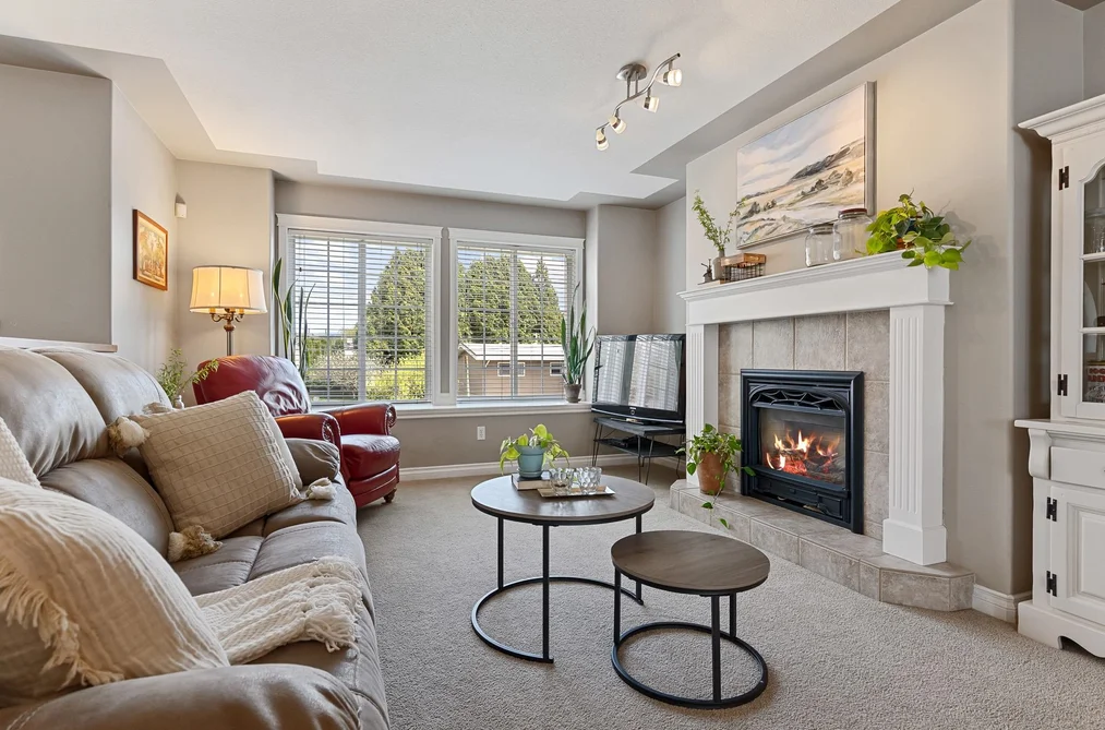 10187 FAIRVIEW DRIVE, Chilliwack BC V2P 5J5, Chilliwack BC — Residential for Sale - Photo 2