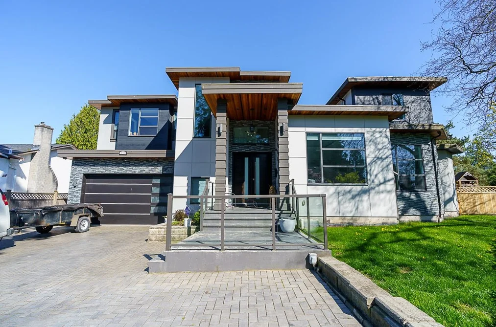 House for sale at 10196 142a Street Surrey British Columbia - MLS: R3147544