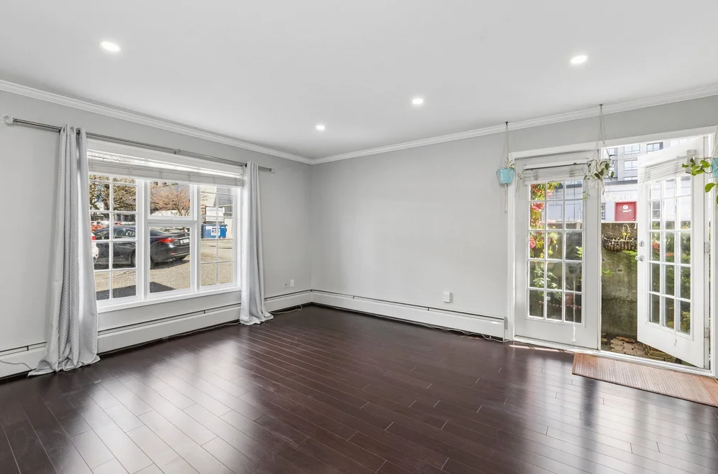 102 120 W 17TH STREET, North Vancouver BC V7M 1V4, North Vancouver BC — Residential for Sale - Photo 3