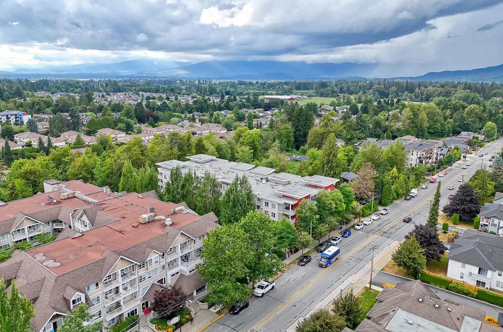 Condo for sale at 102 12283 224 Street Maple Ridge British Columbia - MLS: R3091517