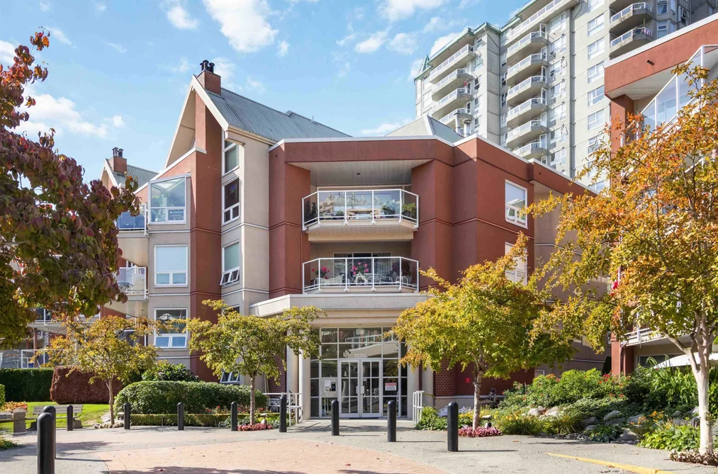 102 1230 QUAYSIDE DRIVE, New Westminster BC V3M 6H1, New Westminster BC — Residential for Sale - Photo 2