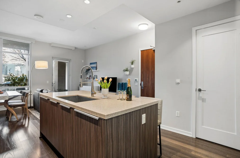 102 128 ATHLETES WAY, Vancouver BC V5Y 0B5, Vancouver BC — Residential for Sale — Photo 12 of 40