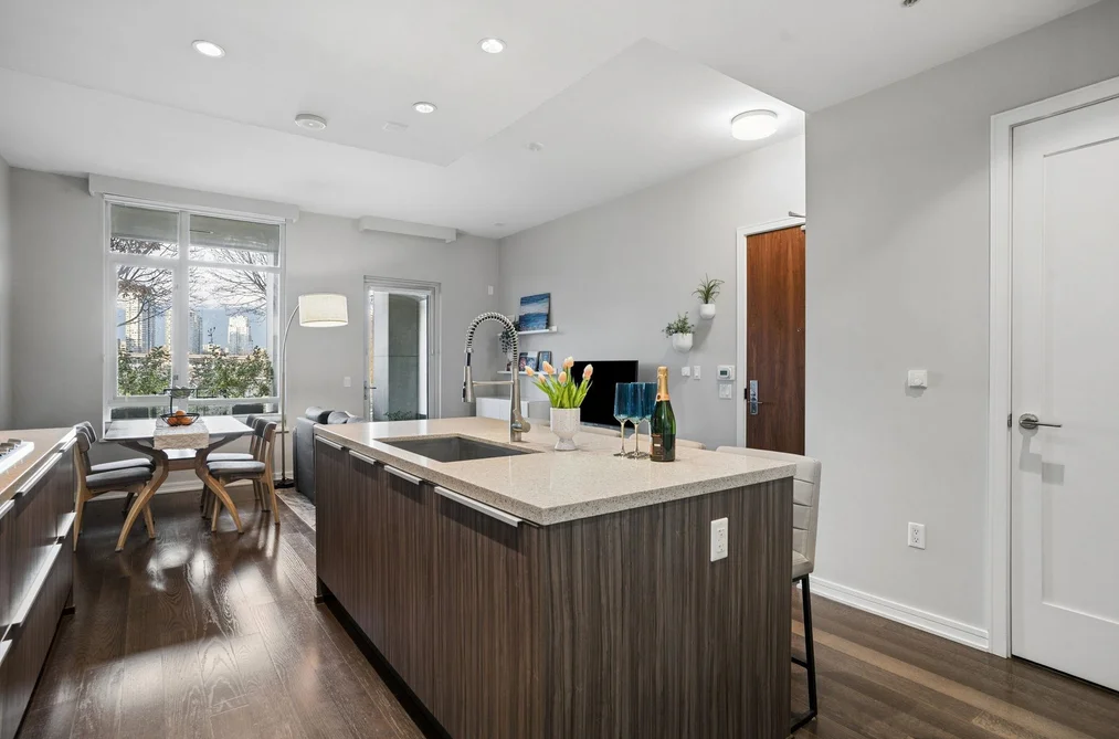 102 128 ATHLETES WAY, Vancouver BC V5Y 0B5, Vancouver BC — Residential for Sale — Photo 13 of 40