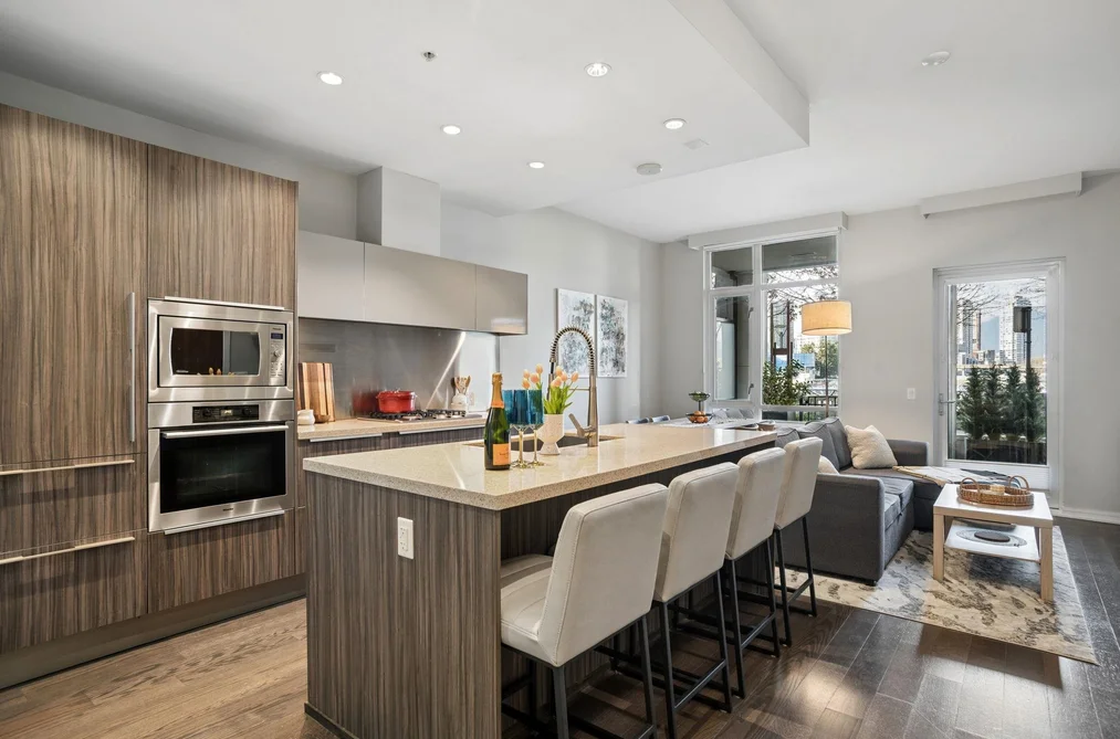 102 128 ATHLETES WAY, Vancouver BC V5Y 0B5, Vancouver BC — Residential for Sale — Photo 16 of 40