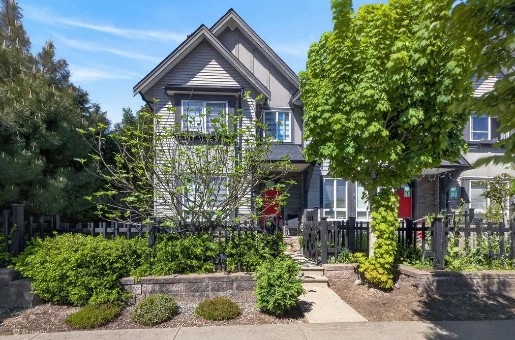 Townhouse for sale at 102 14555 68 Avenue Surrey British Columbia - MLS: R3121162