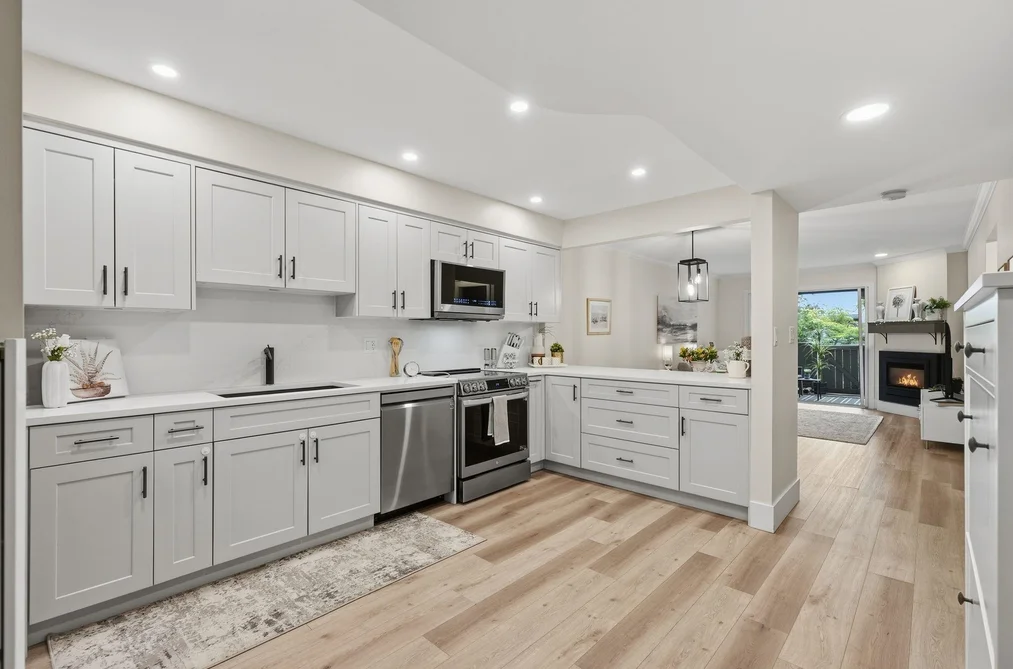 1538 Bowser Ave Unit 102, North Vancouver, BC - MLS: R3165972