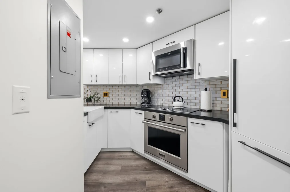 102-1550 SW Marine Drive, Vancouver, BC - Condo for Sale - Photo 10 of 27 102-1550 SW Marine Drive, Vancouver, BC - Condo for Sale - Photo 10 of 27
