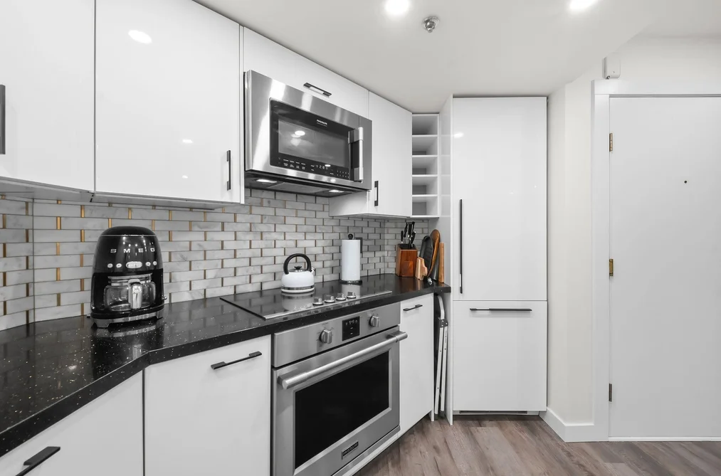 102-1550 SW Marine Drive, Vancouver, BC - Condo for Sale - Photo 14 of 27 102-1550 SW Marine Drive, Vancouver, BC - Condo for Sale - Photo 14 of 27