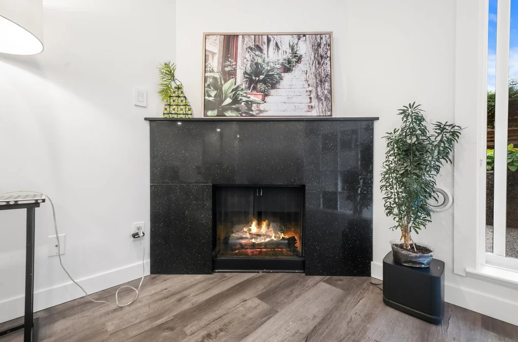 102-1550 SW Marine Drive, Vancouver, BC - Condo for Sale - Photo 6 of 27 102-1550 SW Marine Drive, Vancouver, BC - Condo for Sale - Photo 6 of 27