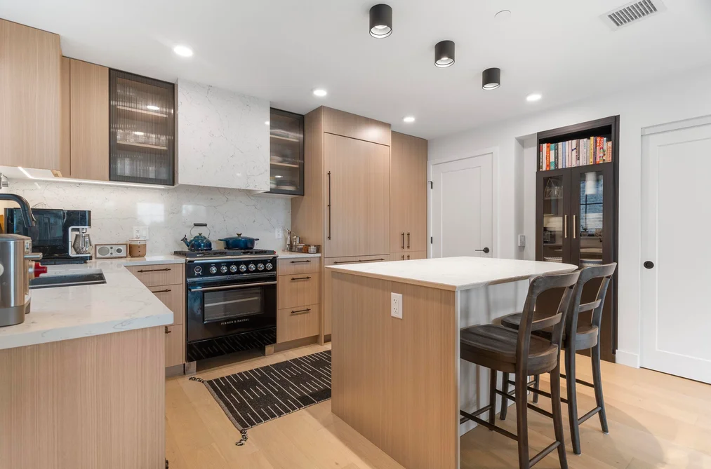 102-157 W King Edward Avenue, Vancouver, BC - Townhouse for Sale - Photo 11 of 28 102-157 W King Edward Avenue, Vancouver, BC - Townhouse for Sale - Photo 11 of 28