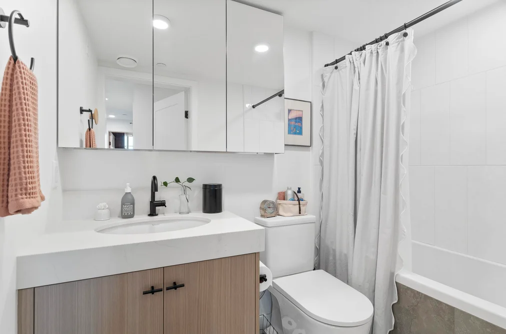102-157 W King Edward Avenue, Vancouver, BC - Townhouse for Sale - Photo 22 of 28 102-157 W King Edward Avenue, Vancouver, BC - Townhouse for Sale - Photo 22 of 28