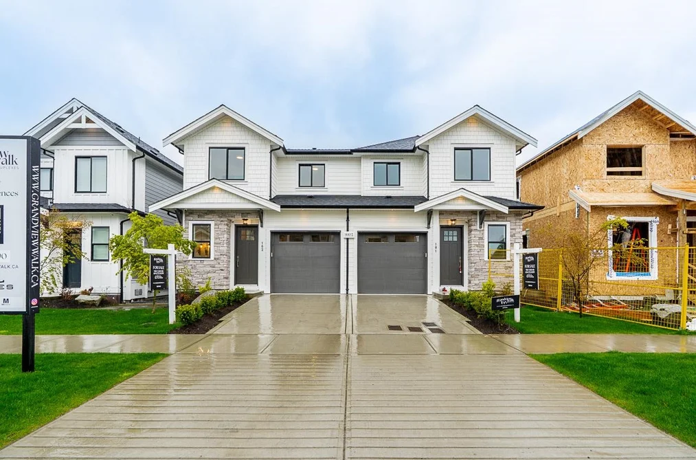 Half Duplex for sale at 102 16612 18a Avenue Surrey British Columbia - MLS: R3111173
